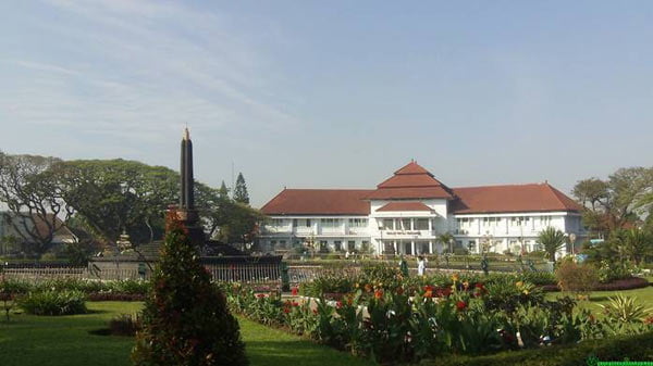 Tempat Wisata Di Malang Dan Batu Jasa Olah Data Structural Equation Modeling SEM di 